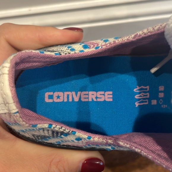 Converse Junior All Star Ox Tribal Girls Canvas Shoes, size 4 - Picture 8 of 8